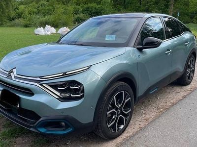 Blau Gebraucht 2022 Citroën e-C4 Shine Limousine | 15.990 € (Guter Preis)