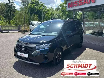 Neu Nissan Townstar Tekna 131 PS (96 kW) 2026 Schwarz Kombi