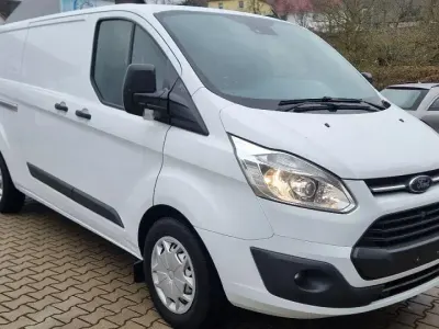 Gebraucht Ford Tourneo 170 PS (125 kW) 2017 Weiß Van / Kleinbus