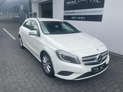 Gebraucht Mercedes A180 122 PS (89 kW) 2014 Weiß Limousine