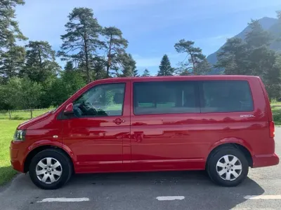 Używany VW T5 114 KM (83 kW) 2015 Czerwony Van
