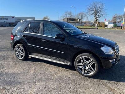 Gebraucht Mercedes ML350 AMG 231 PS (169 kW) 2011 Schwarz SUV