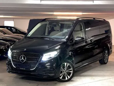 Gebraucht Mercedes V300 Avantgarde 237 PS (174 kW) 2024 Obsidianschwarz Van / Kleinbus