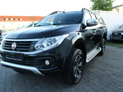 Gebraucht Fiat Fullback Cross Plus 181 PS (133 kW) 2017 Schwarz (metallic) Pickup