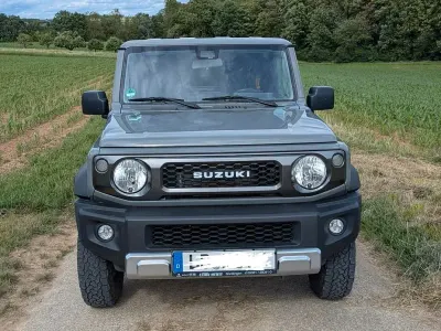 Gebraucht Suzuki Jimny 102 PS (75 kW) 2024 Grau SUV