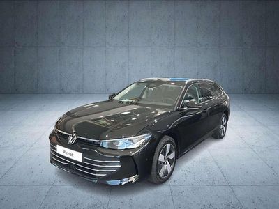 Neu VW Passat Business 150 PS (110 kW) 2025 Grenadillschwarz metallic Kombi