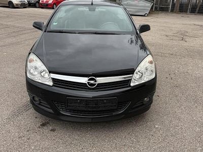 Gebraucht Opel Astra Cabriolet 140 PS (102 kW) 2007 Schwarz Cabrio