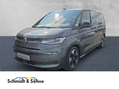 Gebraucht VW Multivan Life 150 PS (110 kW) 2025 Grau metallic Van / Kleinbus