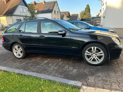 Gebraucht Mercedes C220 150 PS (110 kW) 2006 Schwarz Limousine
