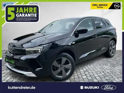 Gebraucht Opel Grandland X Elegance 131 PS (96 kW) 2023 Lackierung schwarz perla nera/ SUV