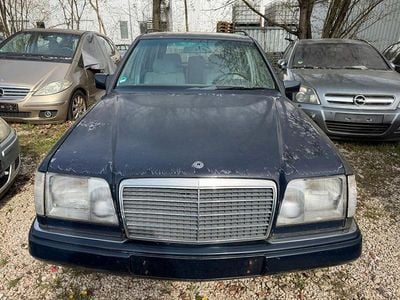 Brugt Mercedes E220 150 HK (110 kW) 1995 Blå Stationcar
