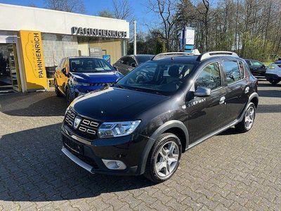 Gebraucht Dacia Sandero Prestige 90 PS (66 kW) 2017 Schwarz Limousine
