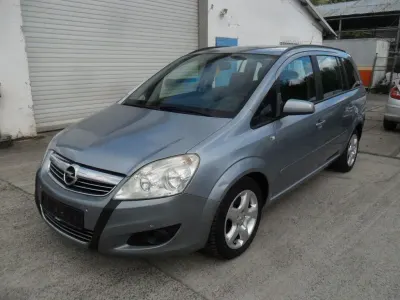 Gebraucht Opel Zafira Edition 125 PS (91 kW) 2008 Silber Van / Kleinbus