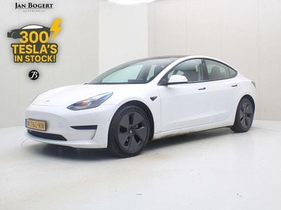 Gebraucht Tesla Model 3 Standard Range 225 kW (306 PS) 2021 Weiß Limousine