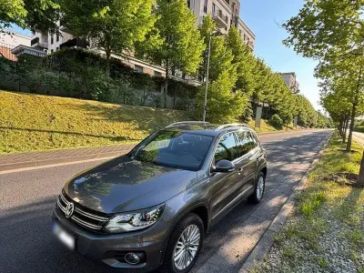 Gebraucht VW Tiguan Cup 177 PS (130 kW) 2014 Grau SUV