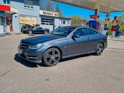 Second-hand Mercedes 220 Edition 170 CP (125 kW) 2015 Gri Coupe