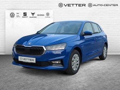 Neu Skoda Fabia Essence 80 PS (58 kW) 2026 Blau Limousine