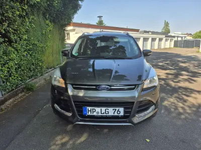 Gebraucht Ford Kuga Titanium 150 PS (110 kW) 2015 Grau SUV