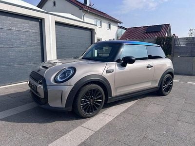 Gebraucht Mini Cooper SE Collection 135 kW (184 PS) 2021 Grau Kleinwagen