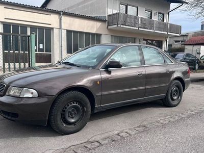 gebraucht Audi A4 Limo 2,4