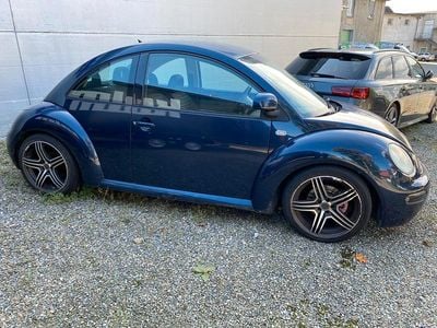 Usata VW Beetle Highline 115 CV (84 kW) 2000 Blu Utilitaria