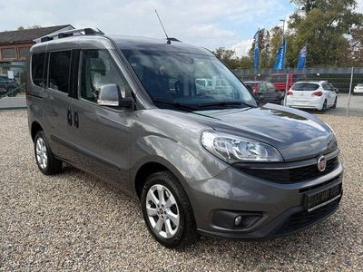 Gebraucht Fiat Doblò Lounge 95 PS (69 kW) 2018 Grau Van / Kleinbus