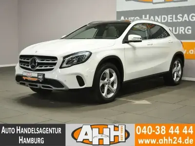 Używany Mercedes GLA220 Urban 184 KM (135 kW) 2018 Biały SUV