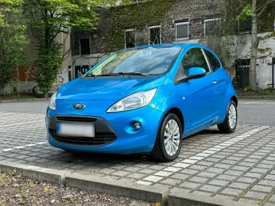 Gebraucht Ford Ka Titanium 69 PS (50 kW) 2012 Blau Kleinwagen