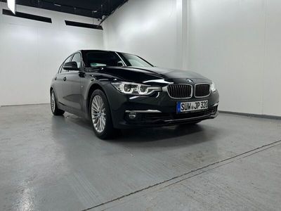 gebraucht BMW 320 i Automatik Luxury Line