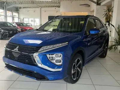 Gebraucht Mitsubishi Eclipse Cross Select 188 PS (138 kW) 2024 Laserblau SUV