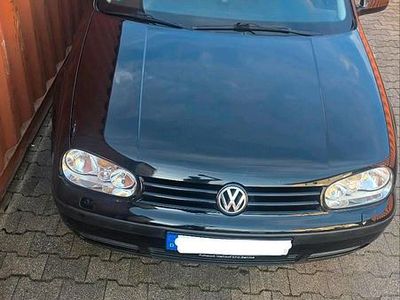 Second-hand VW Golf III 90 CP (66 kW) 1998 Negru Berlinǎ