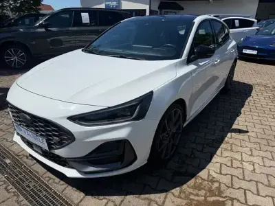 Gebraucht Ford Focus ST 280 PS (205 kW) 2023 Weiß Limousine