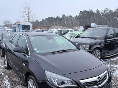 Gebraucht Opel Astra Innovation 120 PS (88 kW) 2011 Schwarz Limousine