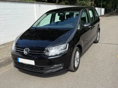 Gebraucht VW Sharan Trendline 150 PS (110 kW) 2016 Schwarz Van / Kleinbus