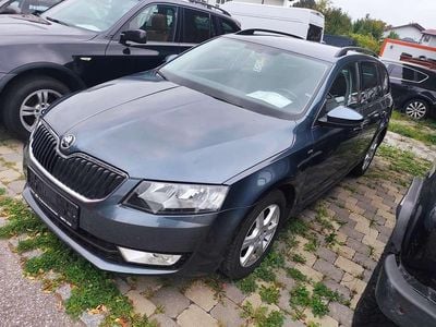 Grau Gebraucht 2016 Skoda Octavia Joy Kombi | 12.950 € (Fairer Preis)