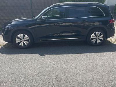 Mercedes EQB250+