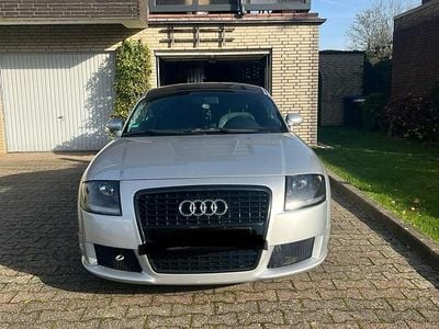 Silber Gebraucht 1999 Audi TT Sport Coupé | 9.999 €
