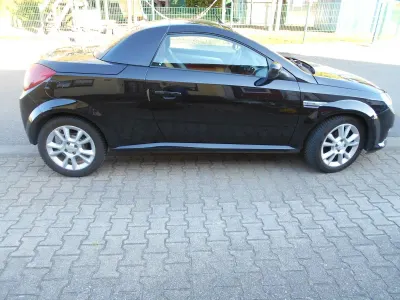 Gebraucht Opel Tigra 90 PS (66 kW) 2008 Schwarz Cabrio