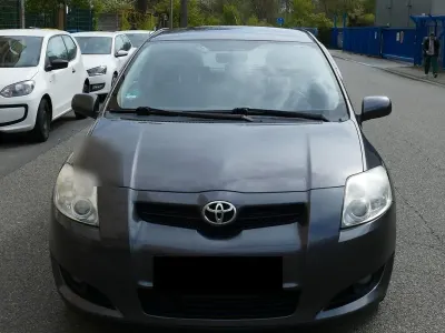 Gebraucht Toyota Auris 124 PS (91 kW) 2008 Silber Kleinwagen