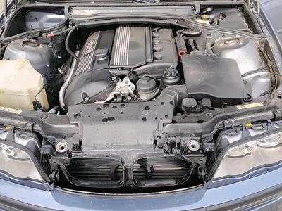 Käytetty BMW 330 241 HP (177 kW) 2000 Andere farben Farmari