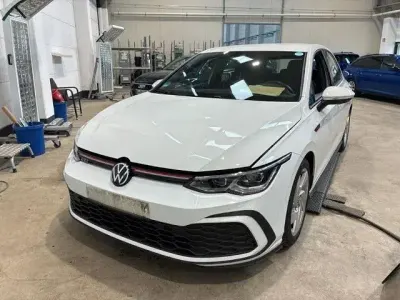 Gebraucht VW Golf VIII GTI 245 PS (180 kW) 2023 Weiß Limousine