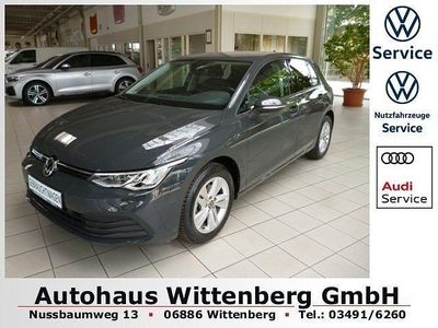Grau Gebraucht 2022 VW Golf VIII Life Limousine | 20.549 € (Guter Preis)
