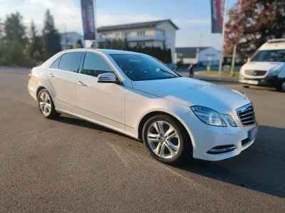Gebraucht Mercedes E300 252 PS (185 kW) 2013 Weiß Limousine