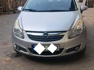Gebraucht Opel Corsa 90 PS (66 kW) 2009 Silber Kleinwagen