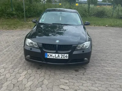Gebraucht BMW 320 163 PS (119 kW) 2007 Schwarz Kombi
