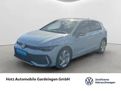 Gebraucht VW Golf VIII Style 272 PS (200 kW) 2025 Crystal ice blue metallic Limousine