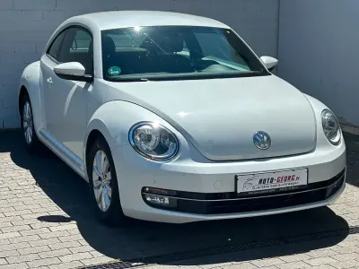Gebraucht VW Beetle Design 105 PS (77 kW) 2012 Weiß Kleinwagen