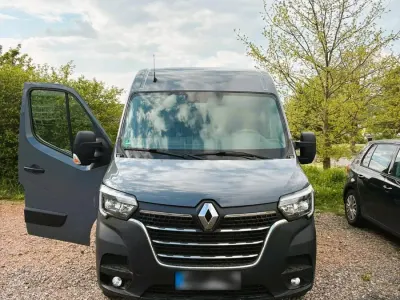 Używany Renault Master 150 KM (110 kW) 2021 Szary Minivan