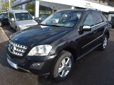 Gebraucht Mercedes ML350 224 PS (164 kW) 2010 Schwarz SUV