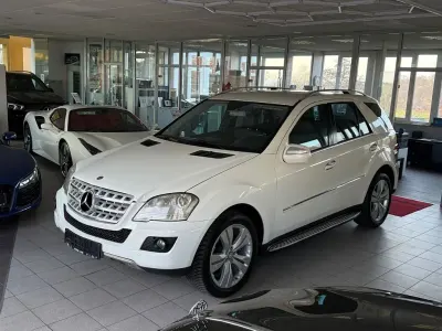 Gebraucht Mercedes ML350 231 PS (169 kW) 2010 Weiß SUV